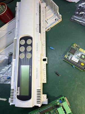​北京维修麦克维尔离心机控制器PCO2MQ3BL0